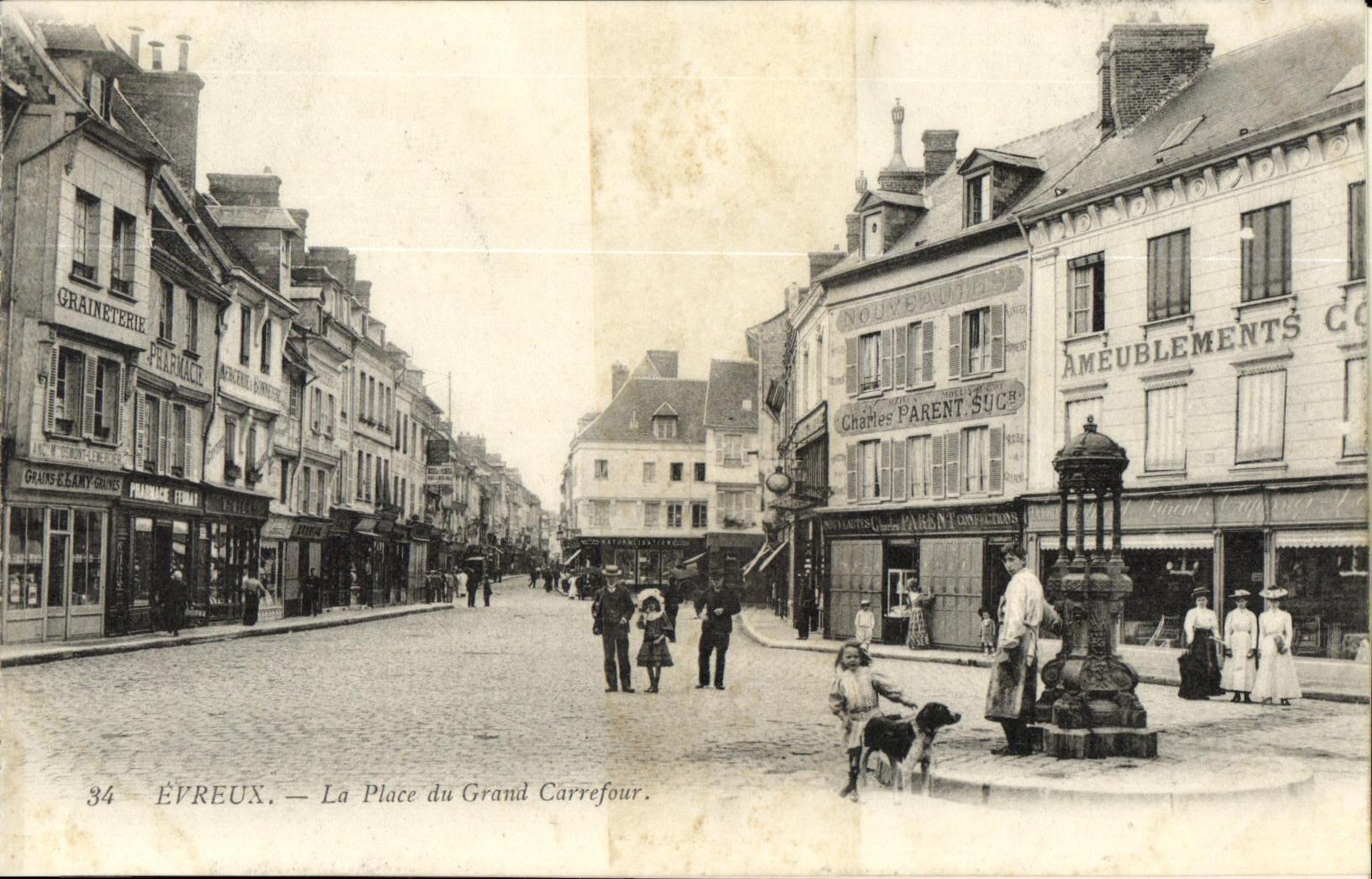 CPA Evreux La Place du Grand Carrefour