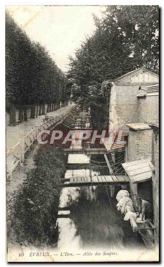 CPA Evreux L Hon Allee des Soupirs Lavoir Lavandieres