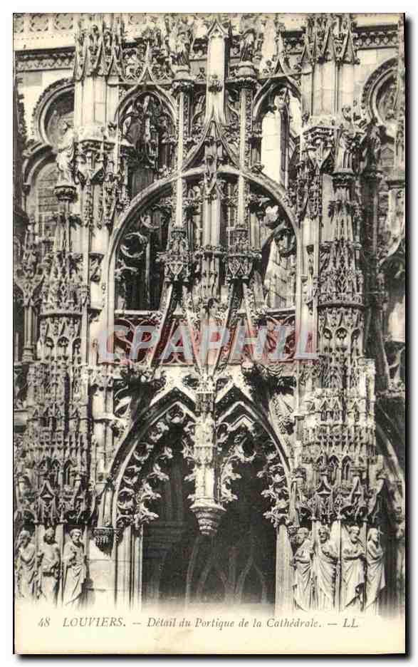 Louvières — Détail du Portique de la Cathédrale — LL