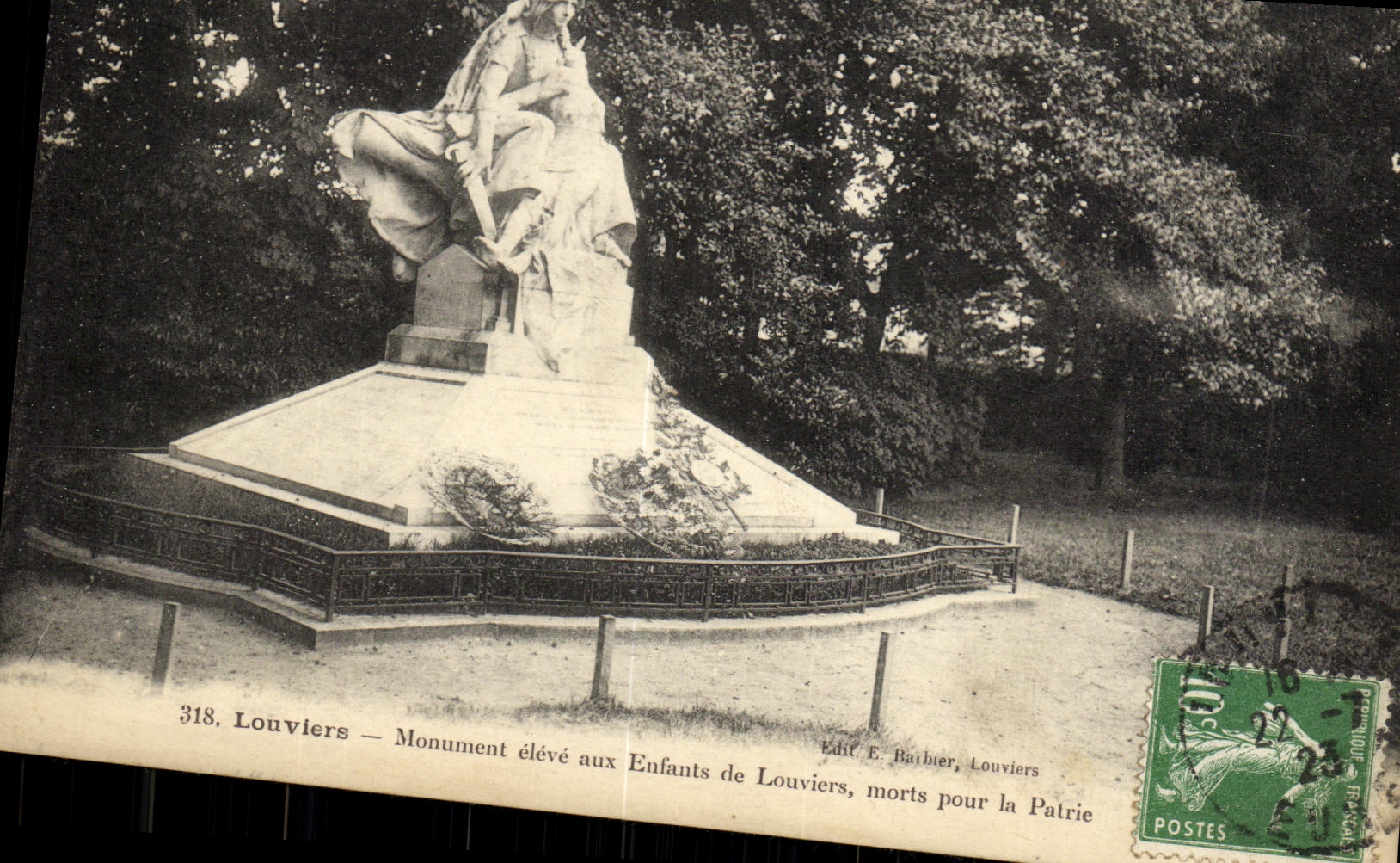Louviers — Monument élevé aux Enfants de Louviers, morts pour la Patrie — Edif. E. Baubier, Louviers
