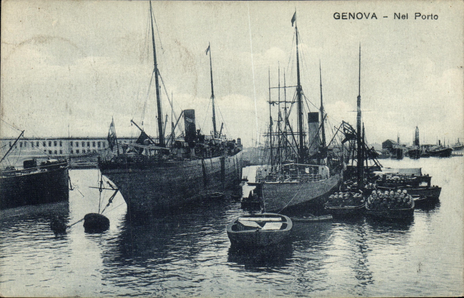 CPA Genova Nel Porto Bateaux