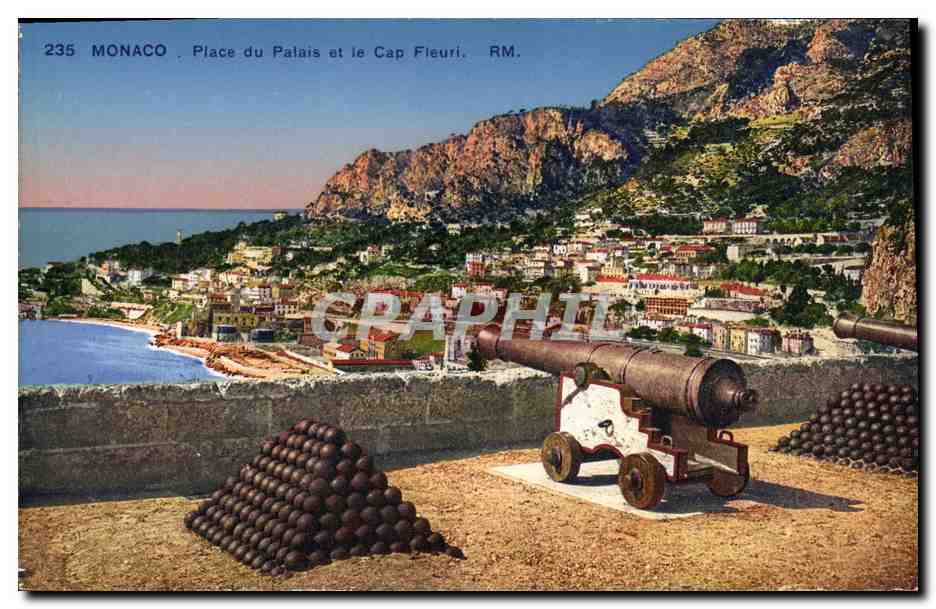 CPA Monaco Place du Palais et le Cap Fleuri Canons 