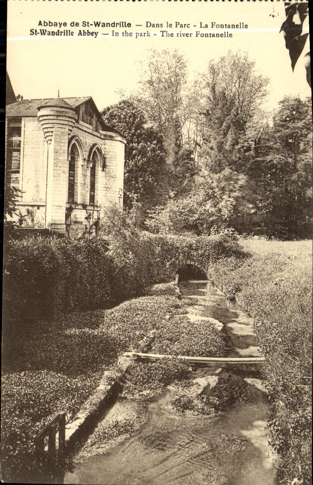 CPA Abbaye de St Wandrille Dans Le Parc La Fontanelle