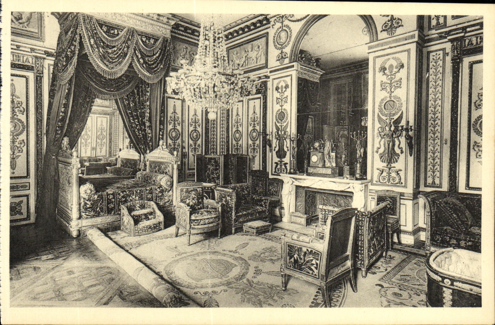 Chambre de Napoléon Ier — Château de Fontainebleau — Édition des Musées Nationaux