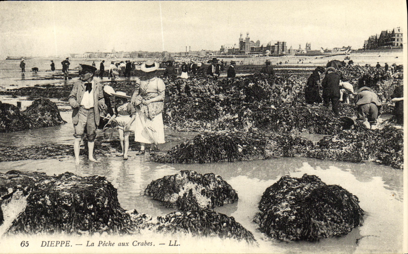 CPA Dieppe La Peche aux Crabes