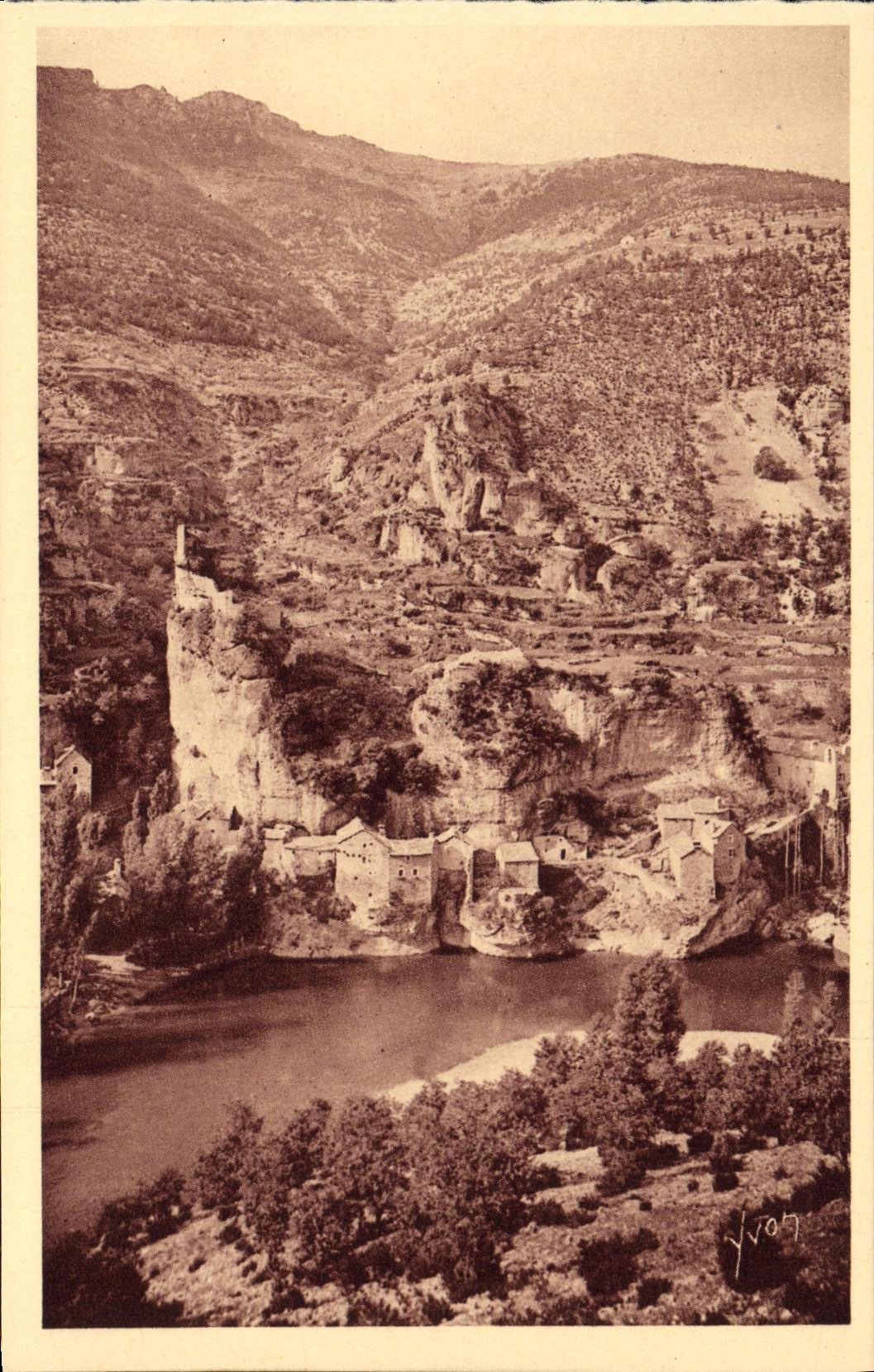 Gorges du Tarn — Castelbouc (Lozère) — Les Éditions d'Art français