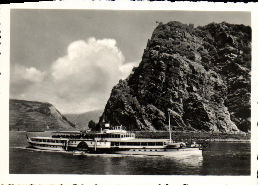 Die Loreley — vue du château ruiné sur la rive du Rhin — CPAPHIL