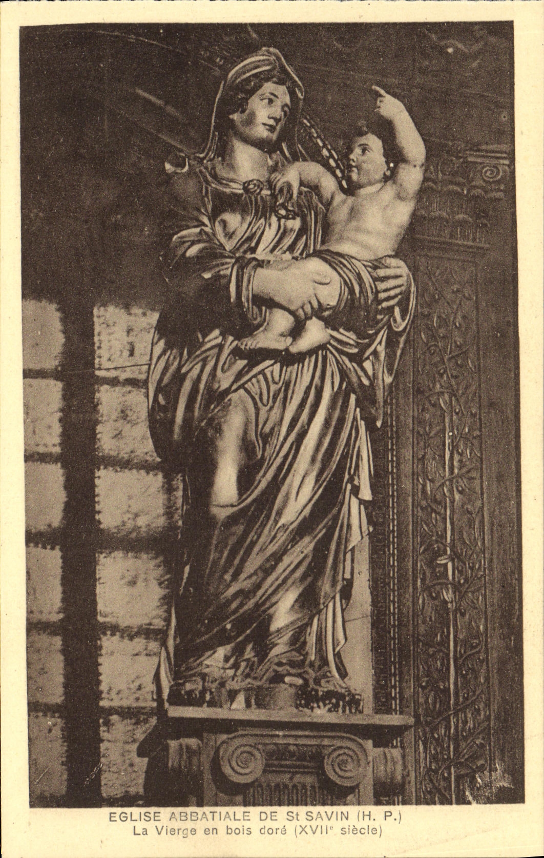 Église abbatiale de St Savin — Statue de la Vierge dorée (XVIIe siècle) — H. P.
