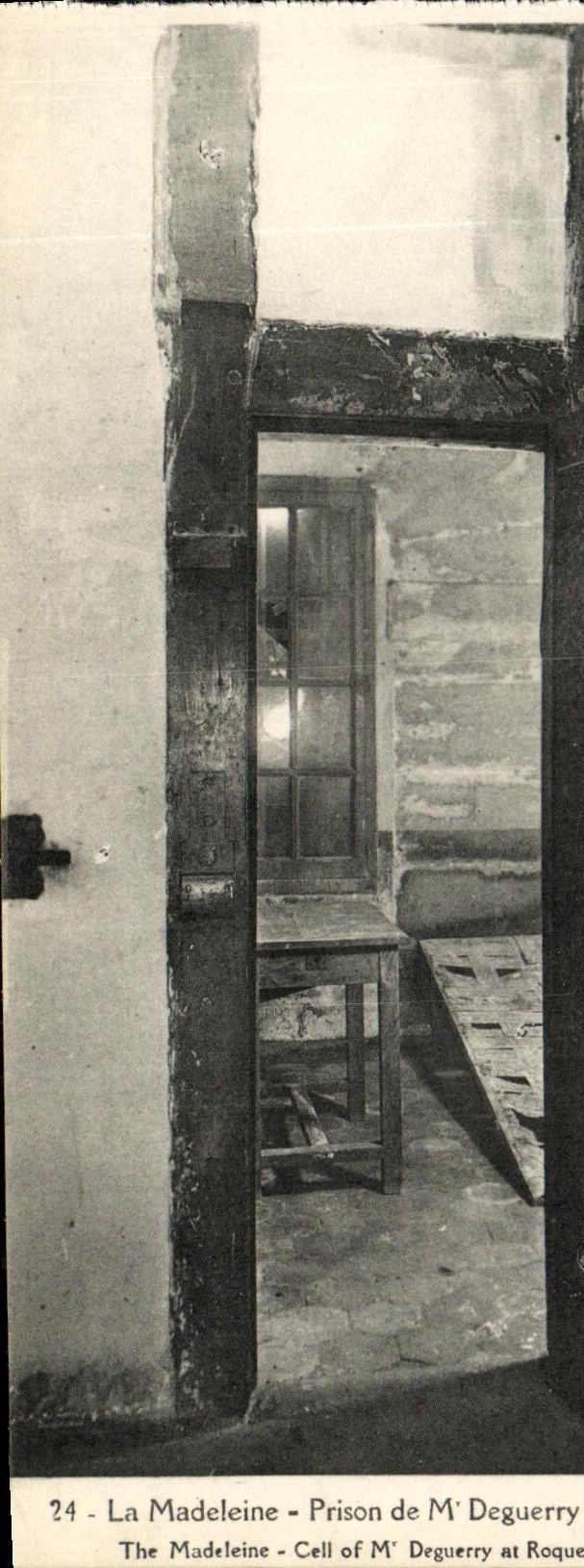CPA La Madeleine Prison de M Degu1erry a la Roquette avec son mobilier Paris 