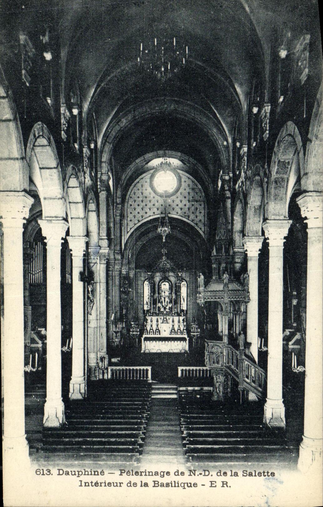 Dauphiné — Pèlerinage de N.D. de la Salette — Intérieur de la Basilique — E.R. n°613