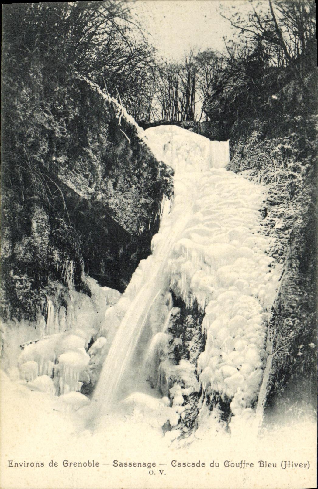Environ de Grenoble — Sassenage — Cascade du Gouffre Bleu (Hiver) — O.V.