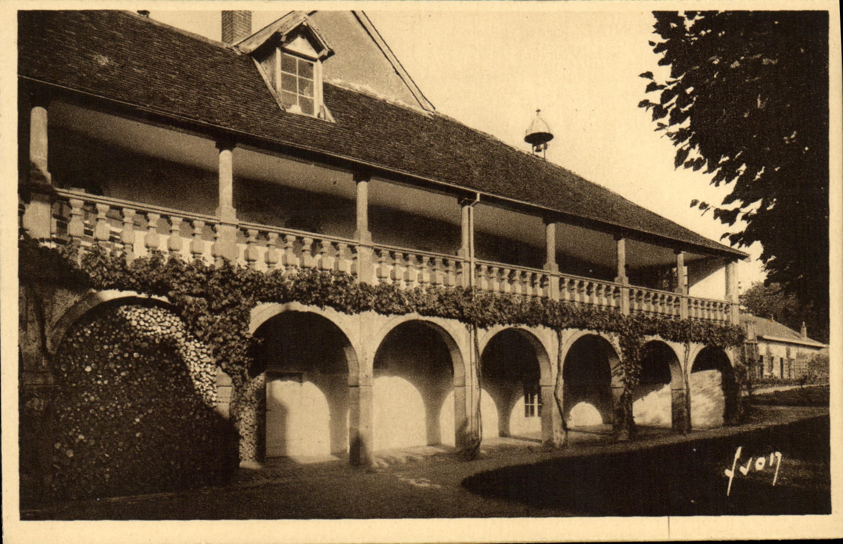 CPA Paray le Monial Monastere de la Visitation Corps de logis 