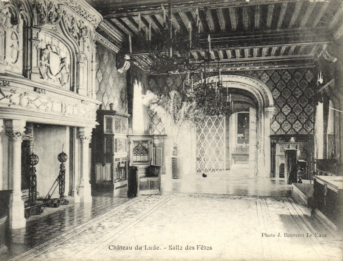 CPA Le Lude Le Chateau Salle des Fetes