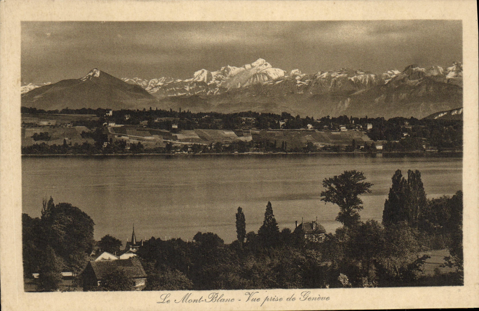 CPA Le Mont Blanc Vue prise de Geneve 