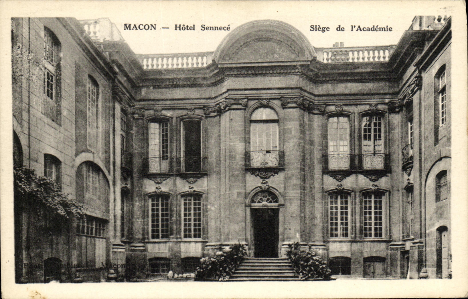 CPA Macon Hotel Sennece Siege de l Academie