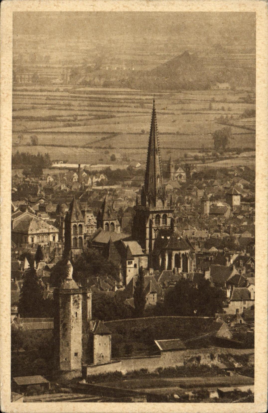 Autun Antique — La Cathédrale Saint-Lazare et la Tour des Ursulines — Héliogravure d'Art Coqneuf et Trachot, Autun