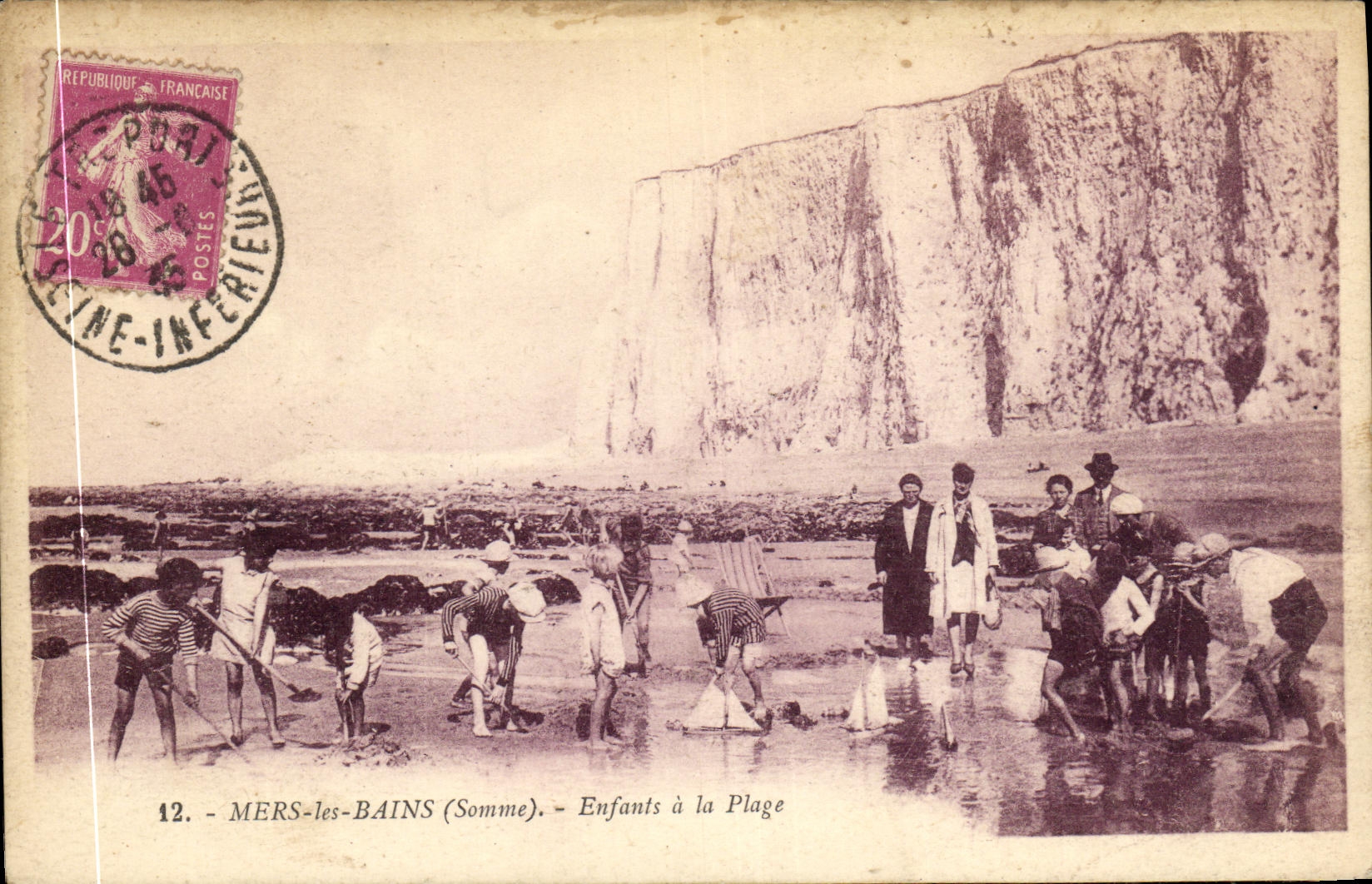 CPA Mers les Bains Enfants a la Plage