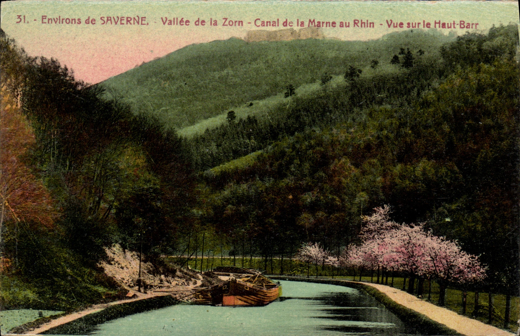 Environ de SAVERNE — Vallée de la Zorn — Canal de la Marne au Rhin — Vue sur le Haut-Barr