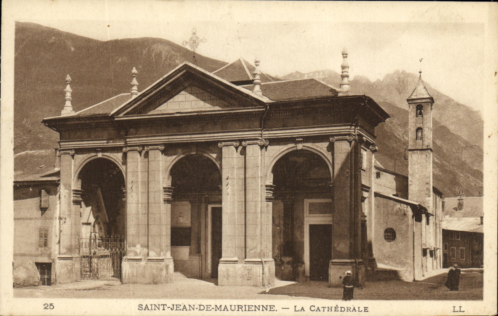 CPA St Jean De Maurienne La Cathedrale
