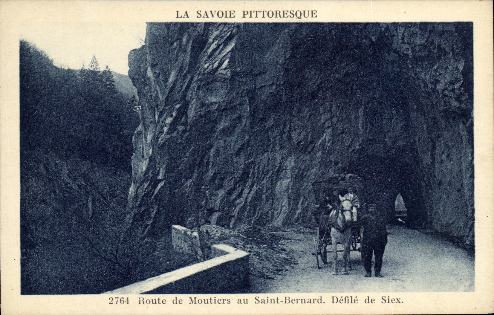 CPA Route de Moutiers au Saint Bernard Defile de Siex Caleche 