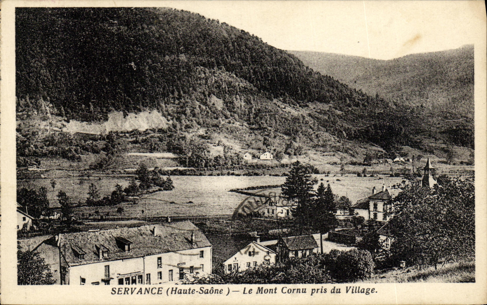 Servance (Haute-Saône) — Le Mont Cornu pris du Village.