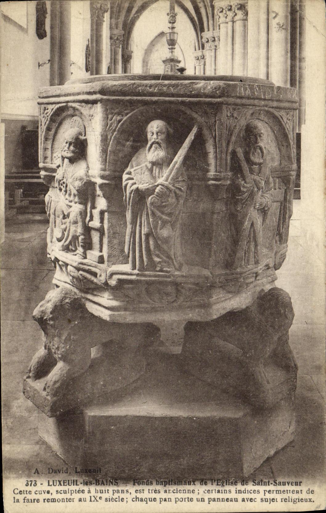 LUXEUIL-LES-BAINS — Fonts baptismaux de l'Église de Saint-Sauveur — A. David, Luxeuil — n° 373