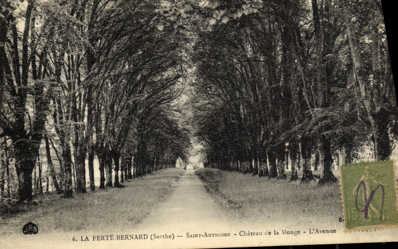 CPA La Ferte Bernard Saint Anthoine Chateau de la Monge L avenue 