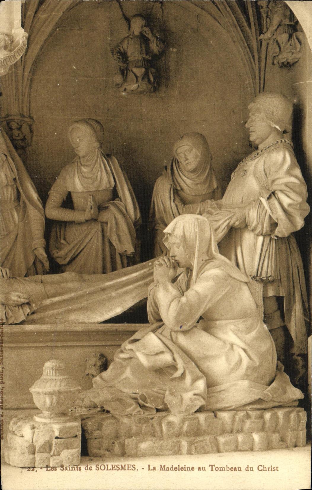 CPA Les Saints de Solesmes La Madeleine au Tombeau du Christ