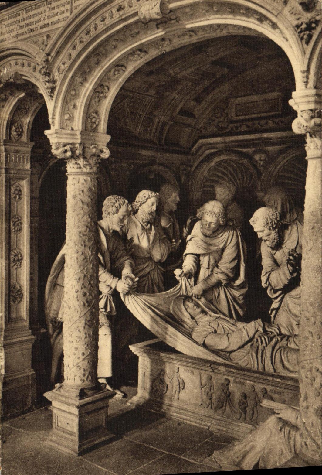 Les saints de Solesmes — Les personnages du chevet au tombeau de la Vierge, 1553 — J. Malicot, phot. Sable