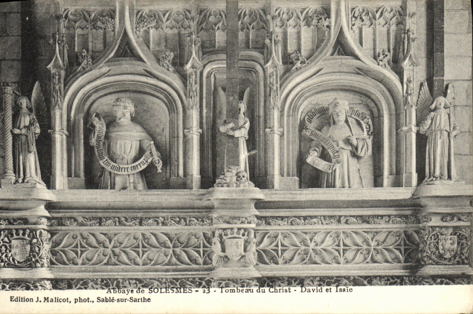 CPA Abbaye de Solesmes Tombeau du Christ David et Isaie