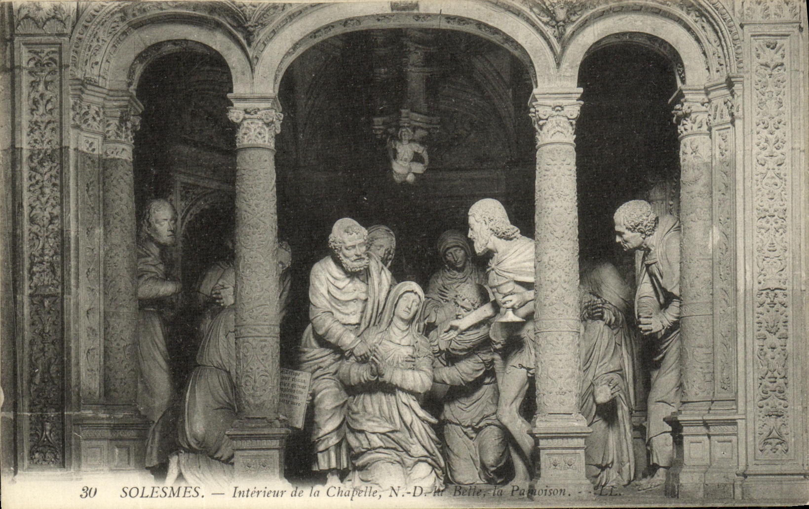 CPA Solesmes Interieur de la Chapelle Nd la Belle La Pamoison 