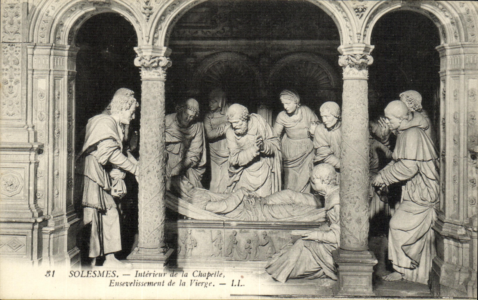 CPA Solesmes Interieur de la Chapelle Ensevelissement de la vierge