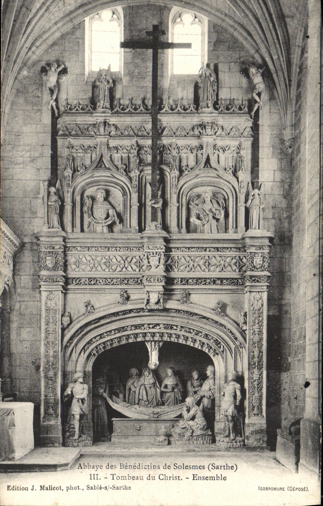 CPA Solesmes Abbaye des Benedictins de Tombeau du Christ Ensemble 
