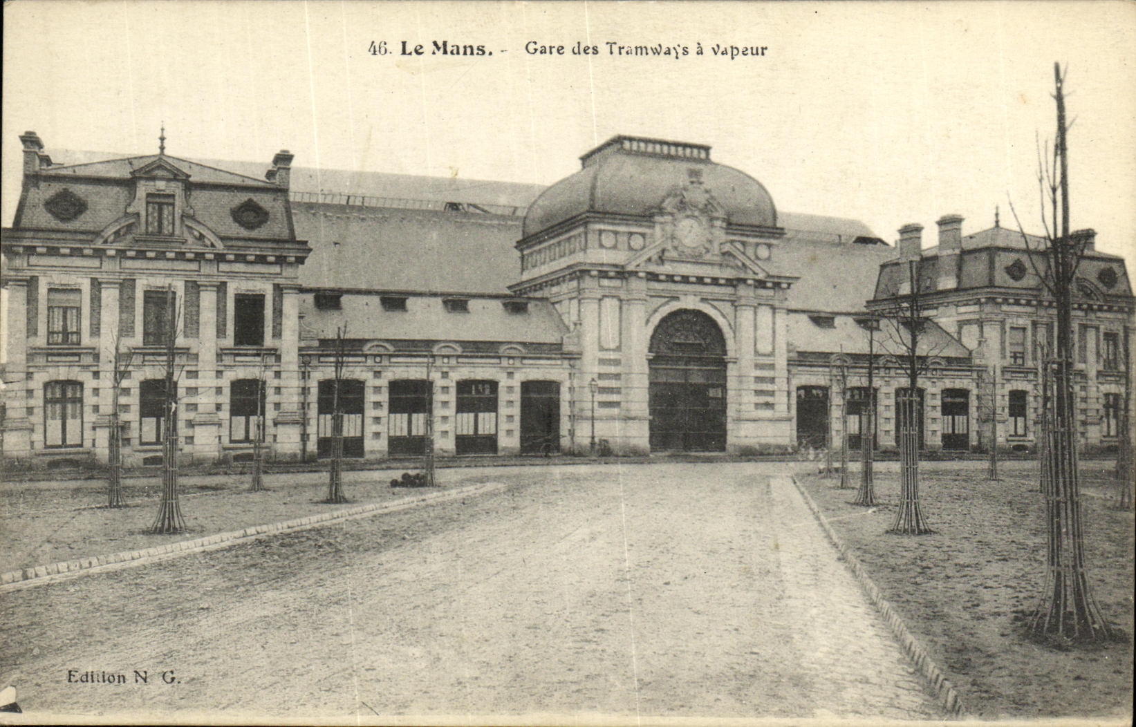 CPA Le Mans Gare des Tramways a Vapeur