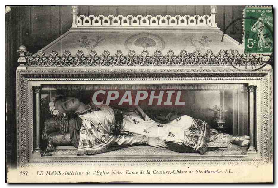 CPA Le Mans Interieur de L Eglise Notre Dame de la Couture Chasse de Ste Marcelle
