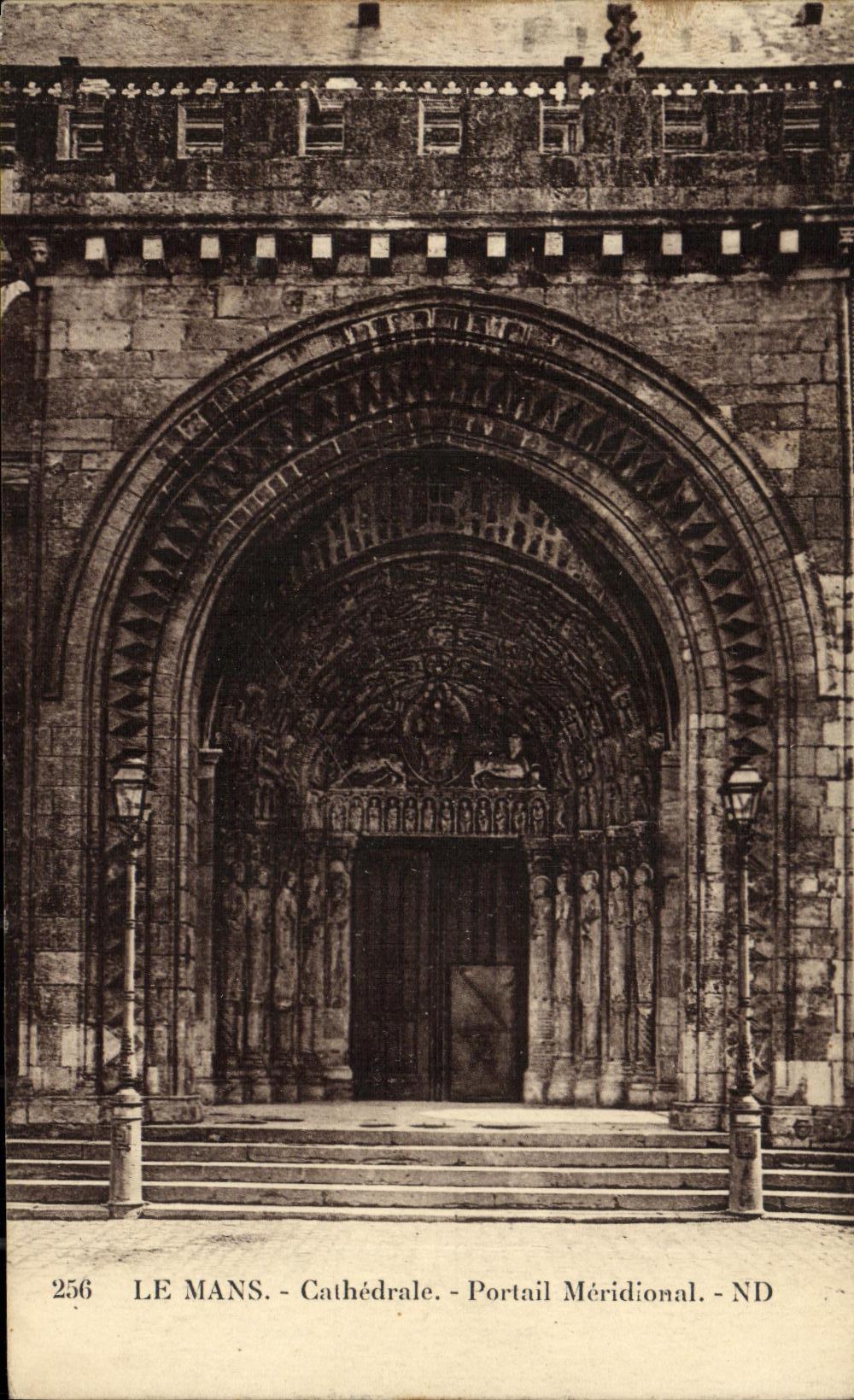 CPA Le Mans Cathedrale Portail Meridional