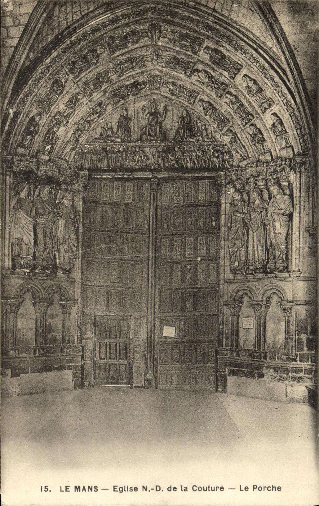 Le Mans — Église N.-D. de la Couture — Le Porche
