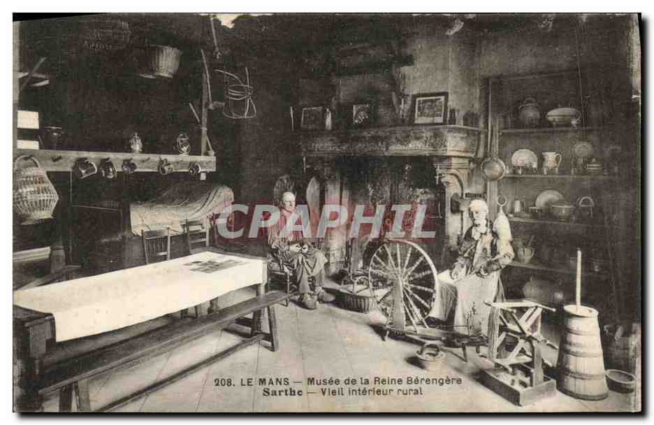 CPA Le Mans Musee de la Relne Berengere Vieil interieur rural Folklore Fileuse