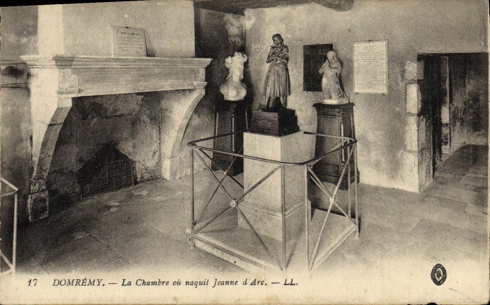 Domrémy — Das Zimmer, in dem Jeanne d'Arc geboren wurde — LL.