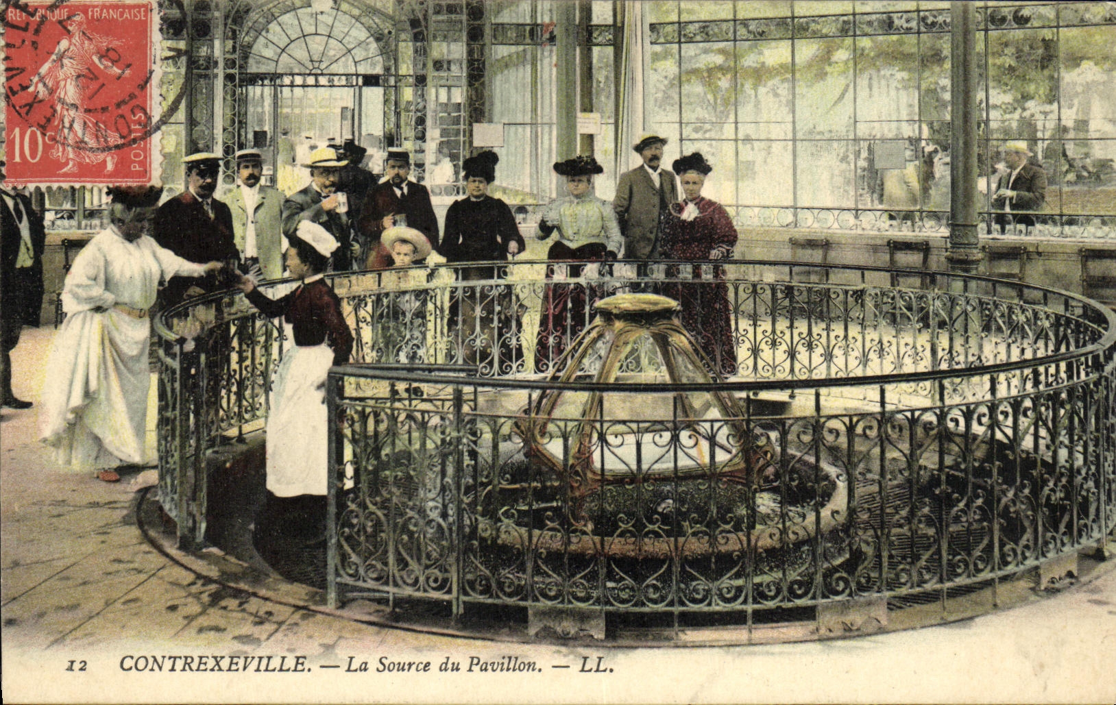 CPA Contrexeville La Source du Pavillon