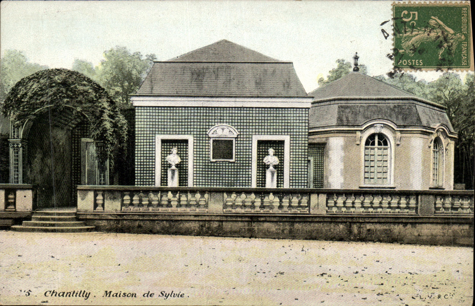 CPA Chateau de Chantilly Maison de Sylvie