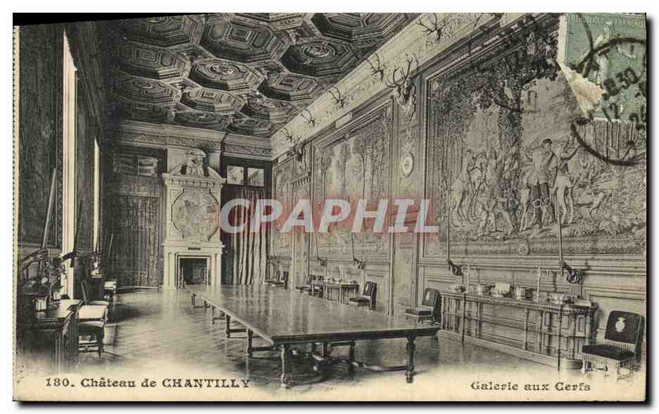 CPA Chateau de Chantilly Galerie aux cerfs