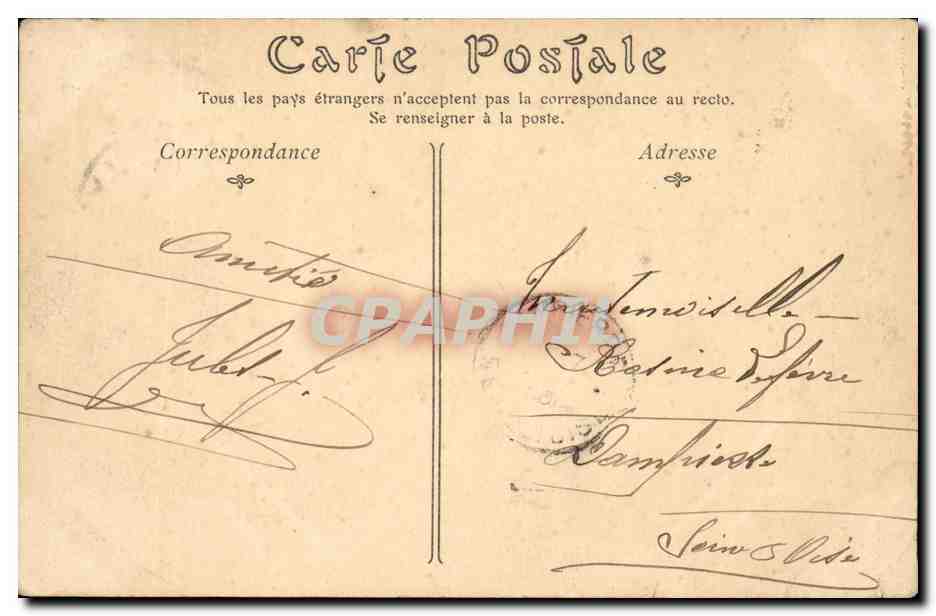 CPA Chateau de Chantilly Sortie de la Meule Chiens Chasse a courre — Verso
