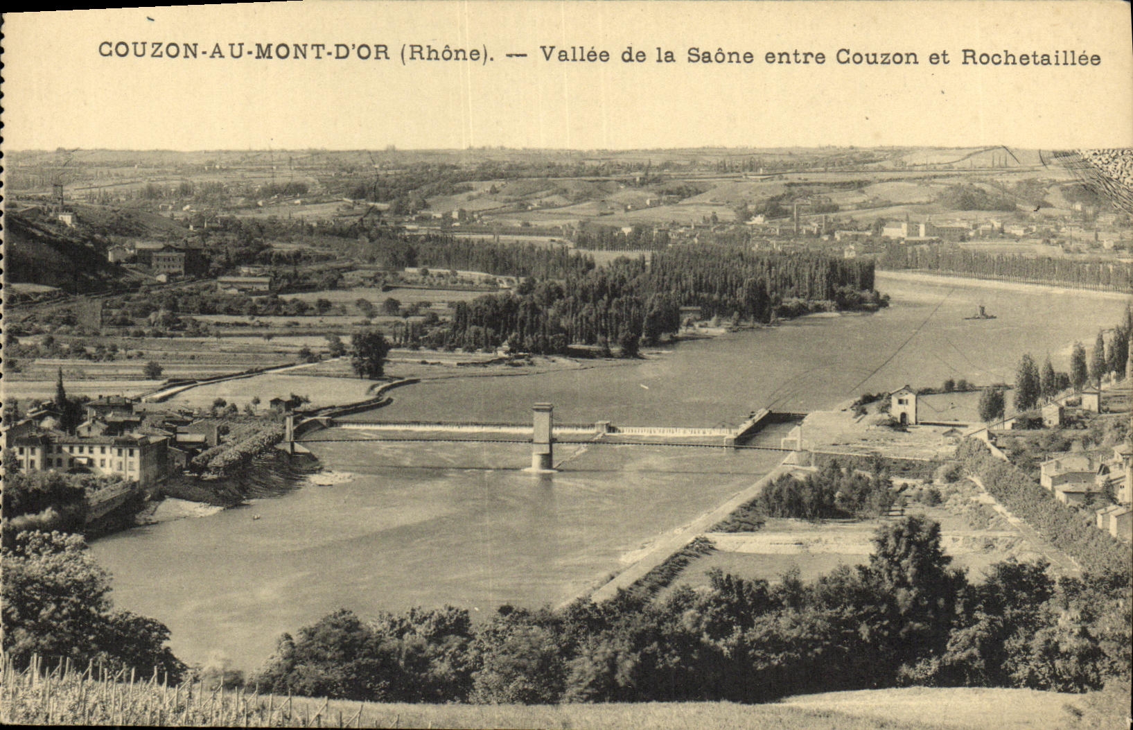 CPA Couzon Au Mont d or Vallee de la Saone Entre Couzon et Rochetaillee