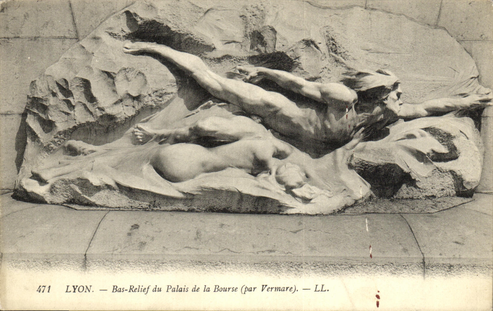 LYON — Bas-Relief du Palais de la Bourse (par Vermare) — LL. n° 471