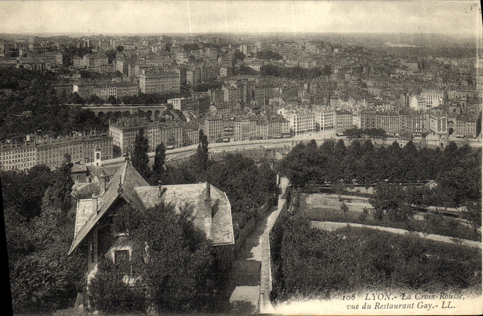 LYON - La Croix-Rousse, vue du Restaurant Gay - LL n°106