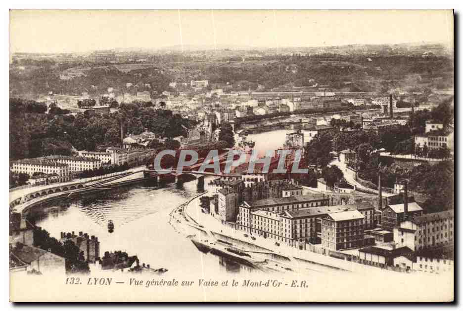 CPA Lyon Vue generale sur Vaise et le Mont d Or