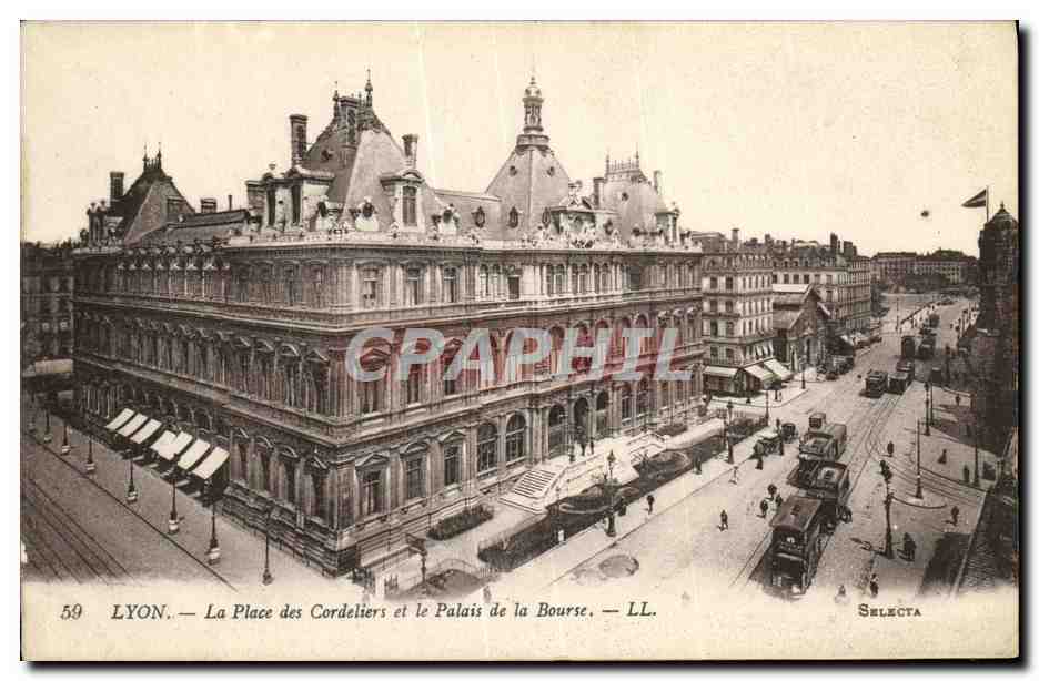 LYON — La Place des Cordeliers et le Palais de la Bourse — SELECTA