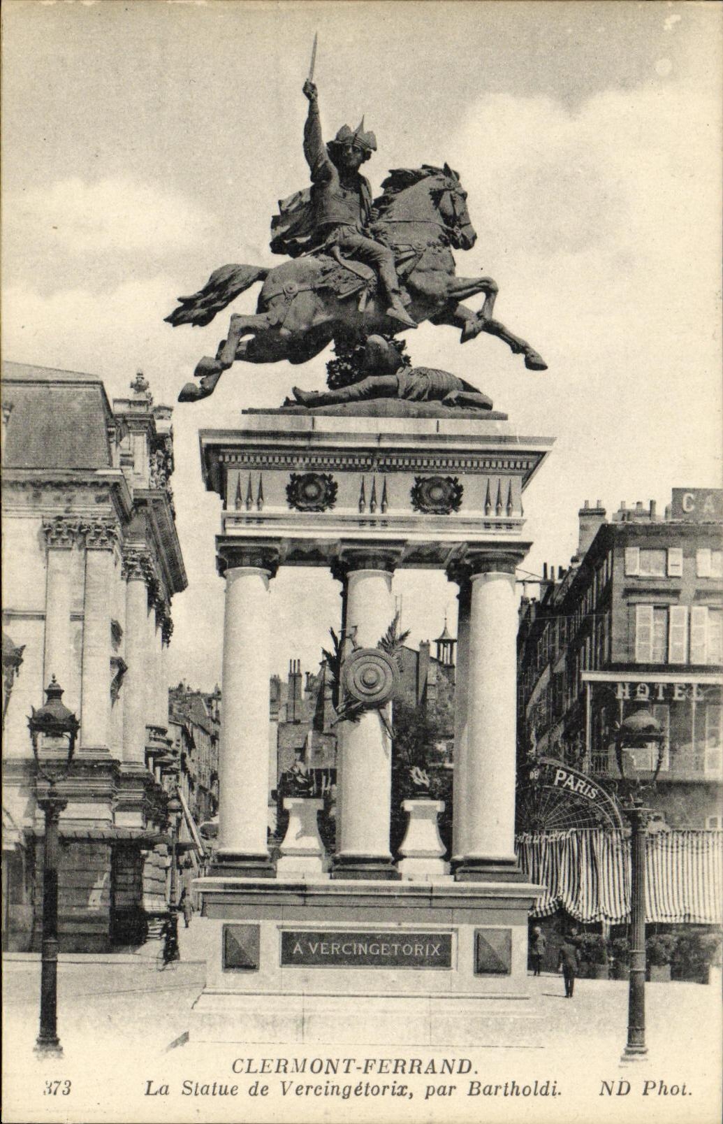 CPA Clermont Ferrand La Statue de Vercingetorix par Bartholdi