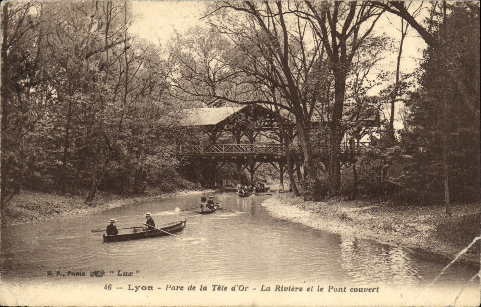 CPA Lyon Parc de la Tete d Or La Riviere et le Pont couvert